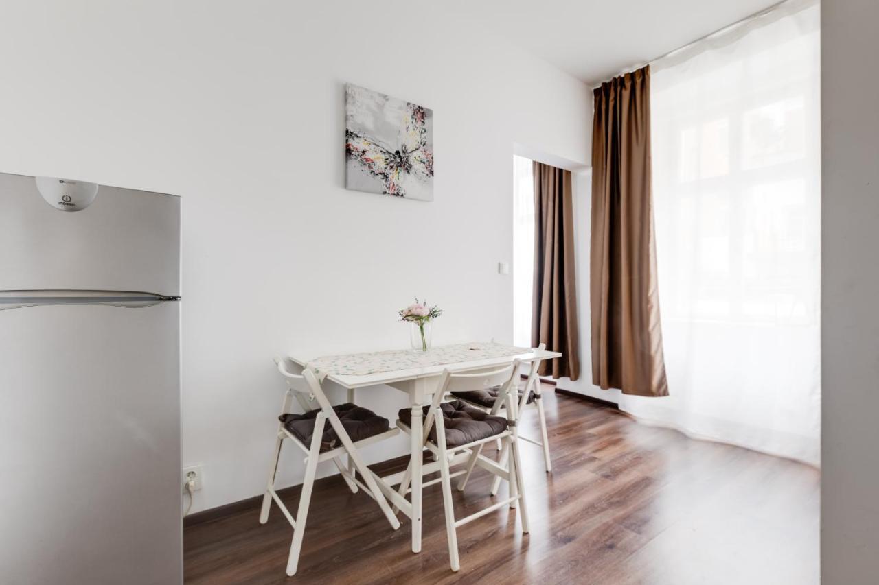 Lovely Apartments Heart Of Прага Екстериор снимка